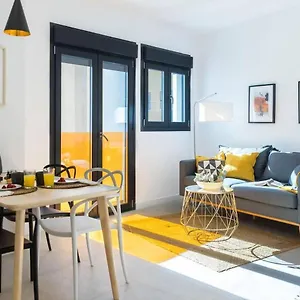 https://beautiful-design-apartment-in-the-heart-of-malaga-by-sharingco.1costadelsol.com